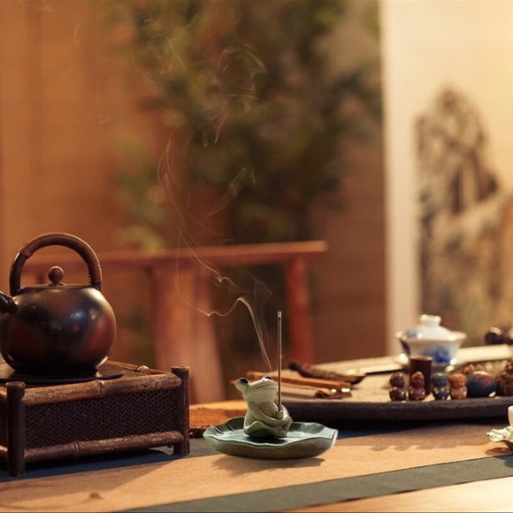 Ceramic Frog Incense Stick Holder Hand made - Cute frog toad gift meditating - Picture 3 of 4